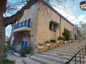 Yemin Moshe Villa